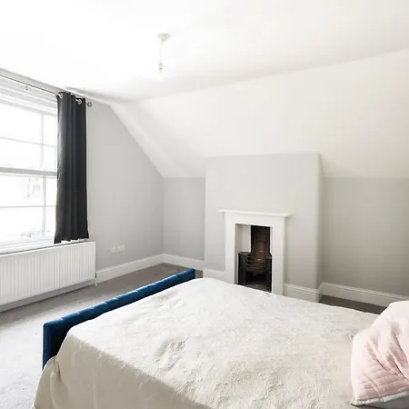 Clifton Period Spacious Townhouse - Simply Check In Nyaraló Bristol